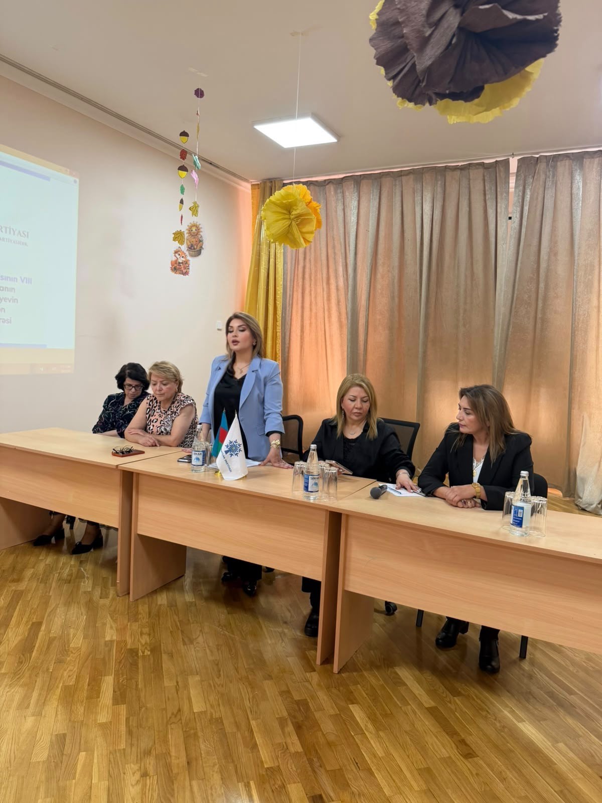 Nəsimi rayonunda VIII Qurultayın strateji hədəfləri və qarşıda duran vəzifələr müzakirə edilib